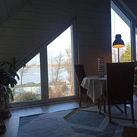 בית נופש Dom Z Ogrodem Laka (Silesia)