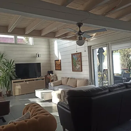 Dom Z Ogrodem Laka (Silesia)