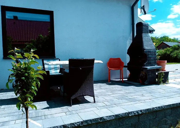 בית נופש Dom Z Ogrodem *