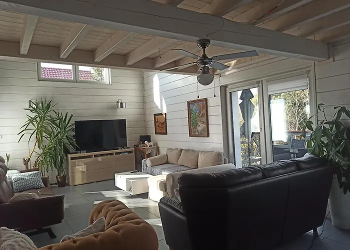 Dom Z Ogrodem Laka (Silesia)